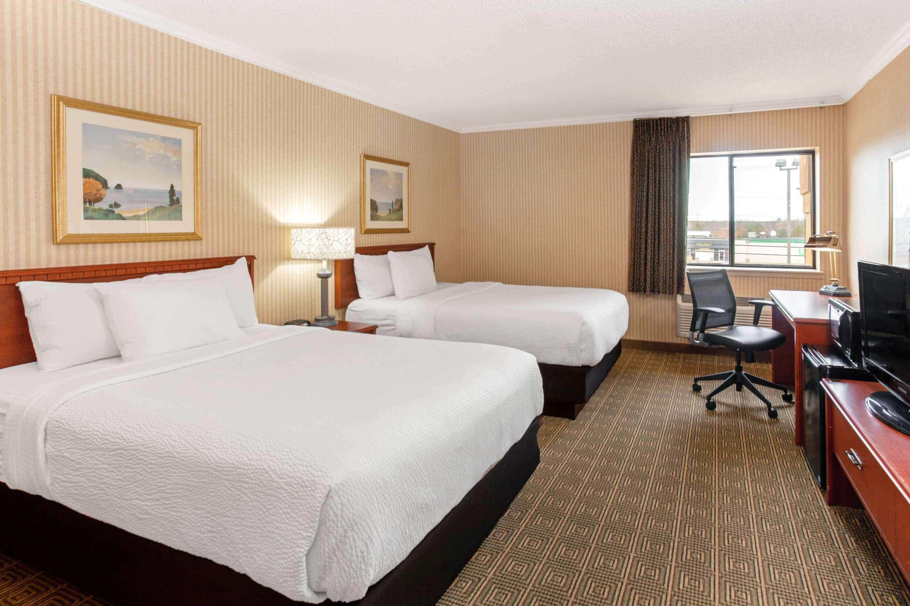 Hotel La Quinta By Wyndham Stevens Point Extérieur photo