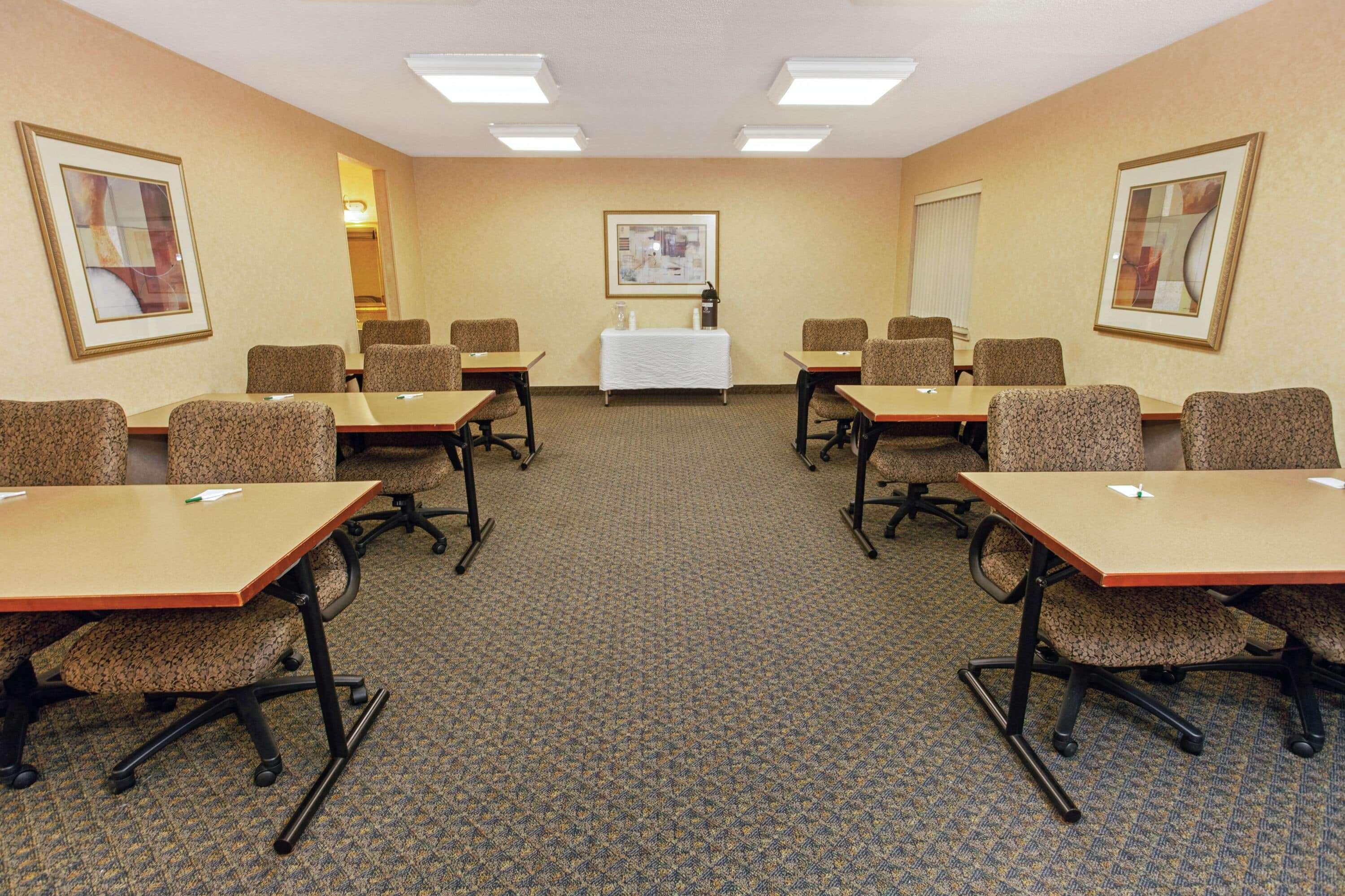 Hotel La Quinta By Wyndham Stevens Point Extérieur photo