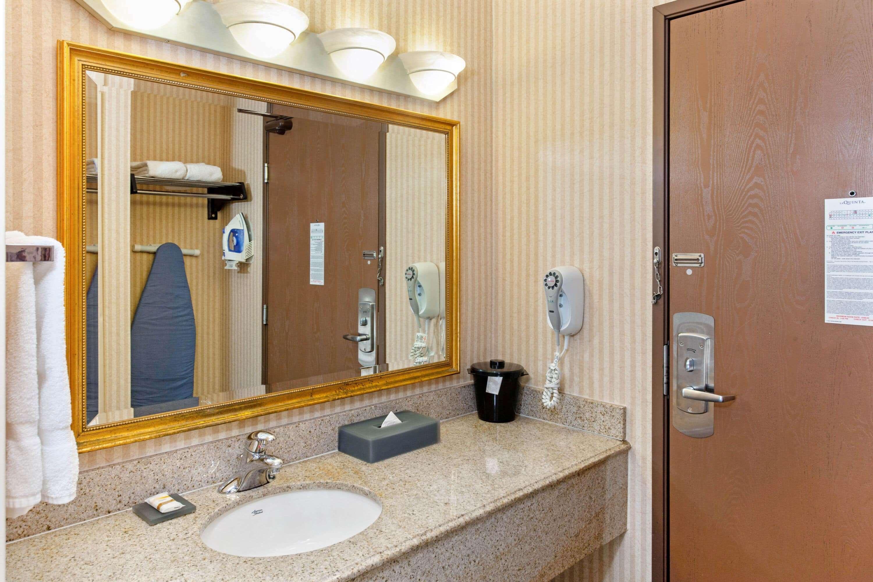 Hotel La Quinta By Wyndham Stevens Point Extérieur photo